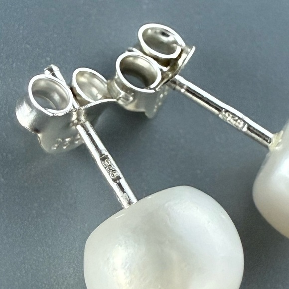 Sterling Silver Freshwater White Pearl Studs 8mm - Picture 11 of 14